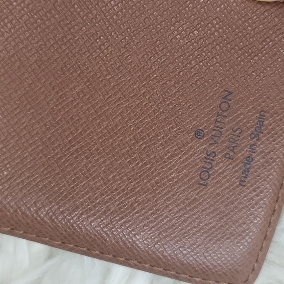 Louis Vuitton Monogram PM Agenda includes filler paper - Picture 5 of 16